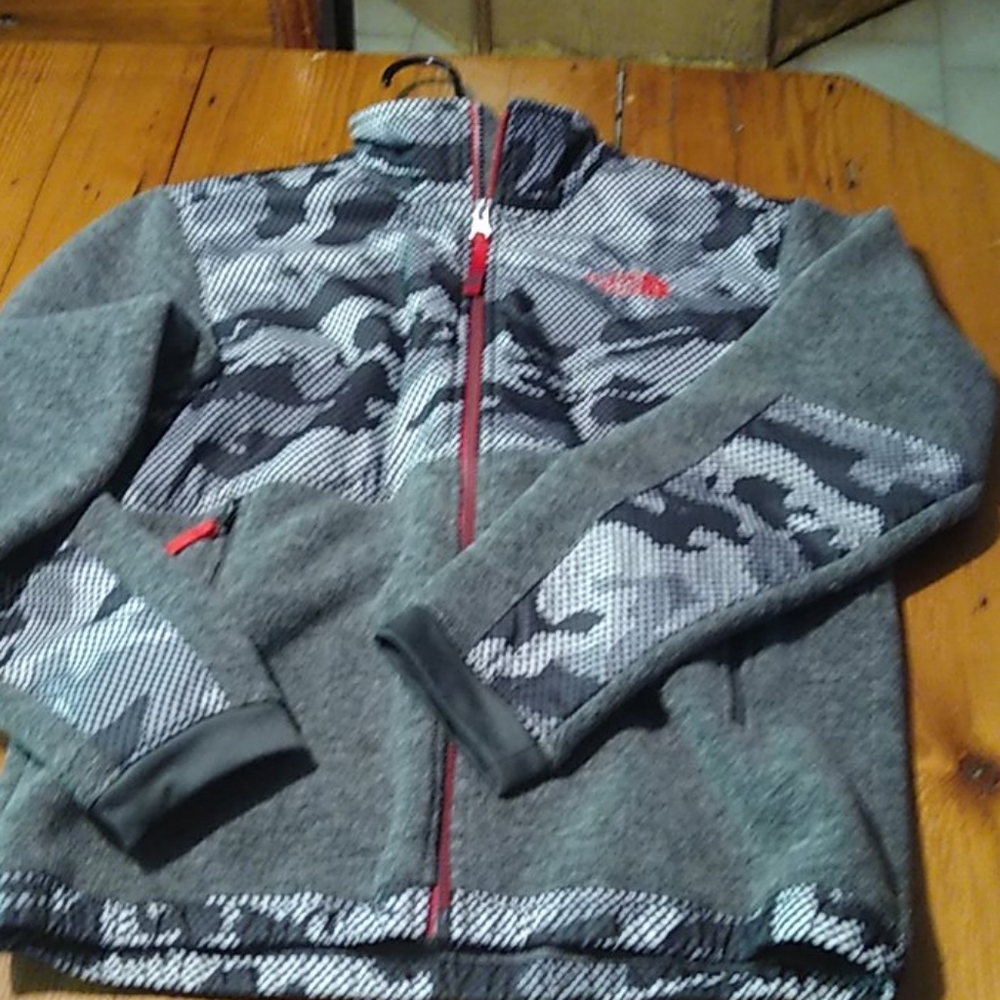 The North Face boys sz 14/16 Denali fleece jacket coat